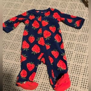 Carter’s 3 months fleece onesie